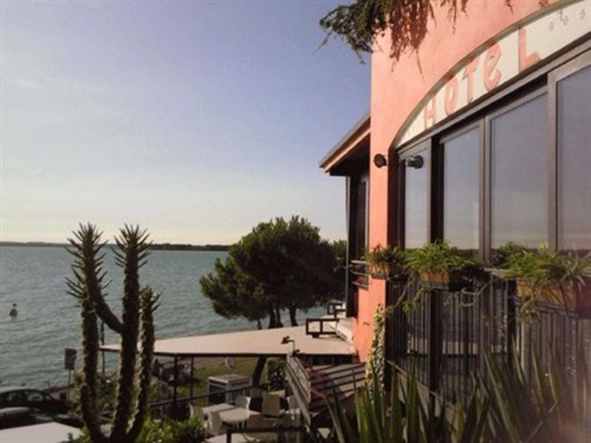 Hotel Belvedere Sirmione Eksteriør billede